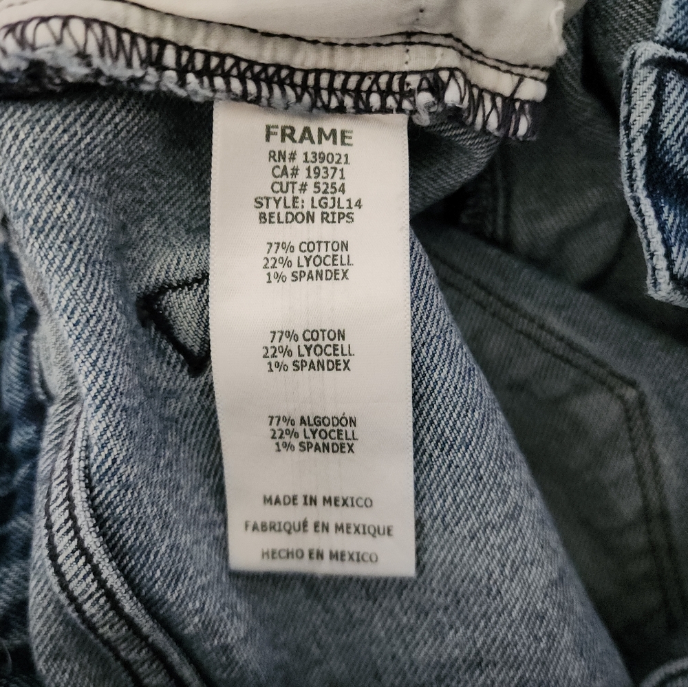 FRAME Le Garcon Beldon Rips Distressed  Cropped Slim Boyfriend Jeans Size 26x30 - Picture 10 of 15